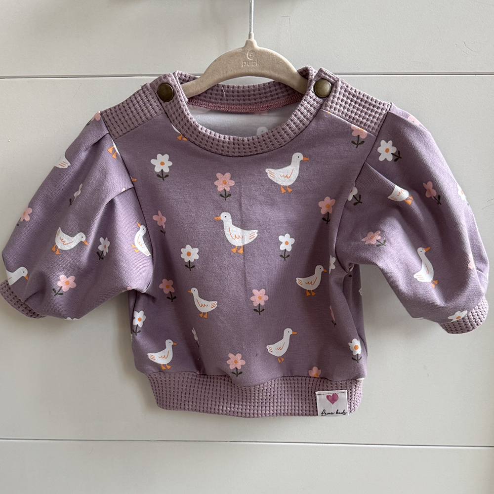 Lila Truitje met Pofmouwtjes